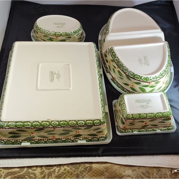 BRAND NEW TEMP-TATIONS PRESENTABLE OVENWARE BY TORA - Picture 14 of 16
